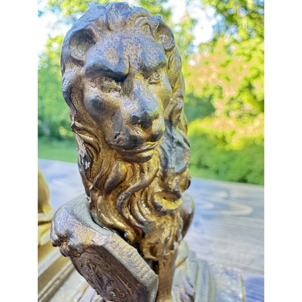 Vintage Lion Bookends Stone Base Heraldic Shield Old World Decor‎